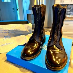 Almost brand new, rarely worn John Fluevog Men’s Boots!